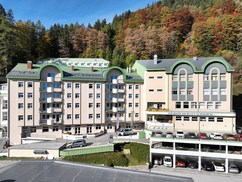 https://www.artcross.at/camp/wp-content/uploads/2013/11/hotel-semmering.jpg
